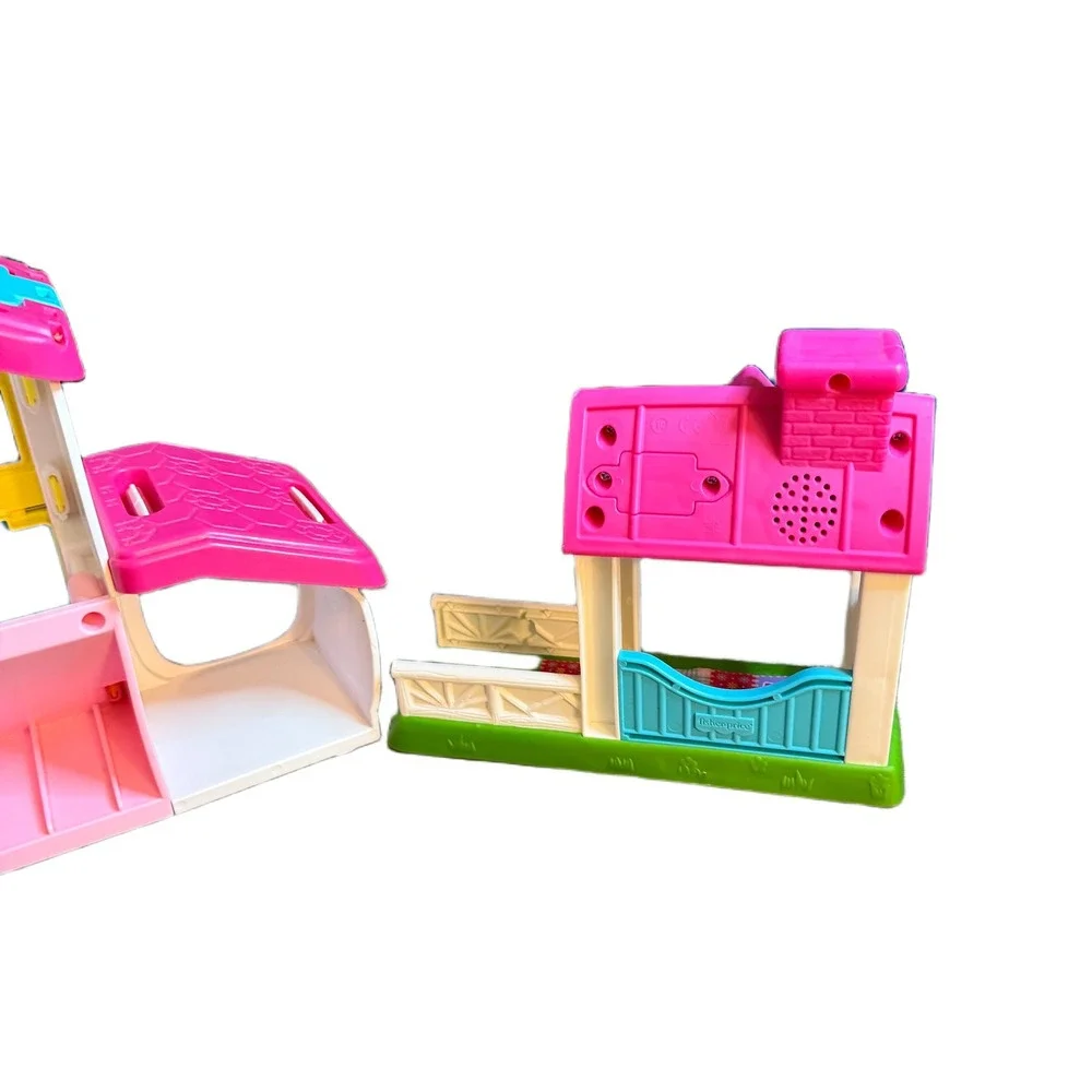 Fisher Price Little People Barbie Pet‎ Grooming Boutique and Animal Stable Set